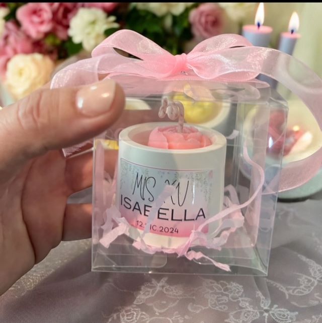 ✨Flor en Maceta de Cemento XV Años– $55.10 c/u desde 25 pzas