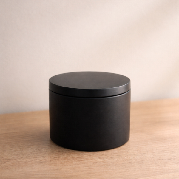 ✨ Lata Premium de Aluminio Negra – Mate con Tapa | desde $40 (mayoreo +25)