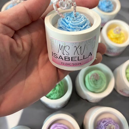 ✨Flor en Maceta de Cemento XV Años– $55.10 c/u desde 25 pzas