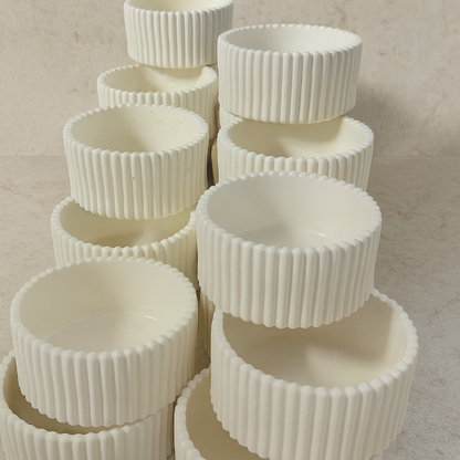 ✨Maceta Rayada Artesanal – 
$8.00 c/u (mayoreo desde 25 pzas)
