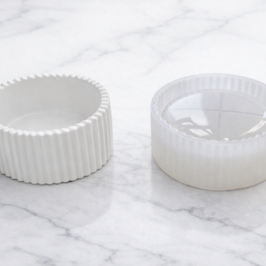 ✨Molde de Silicón Maceta Rayada – Ideal para Cemento